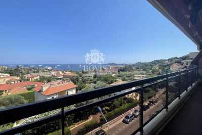 Apartment to rent in BEAULIEU-SUR-MER  - 2 rooms - 51 m&sup2; 