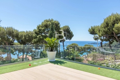 House for sale in EZE  - 6 rooms - 195 m&sup2; 