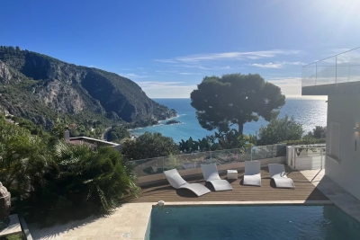 House for sale in EZE  - 5 rooms - 200 m&sup2; 