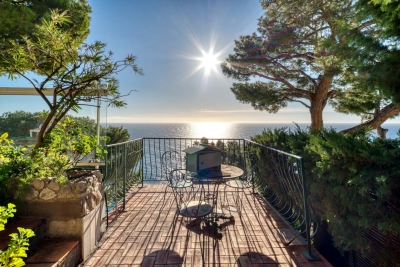 House for sale in EZE  - 5 rooms - 227 m&sup2; 