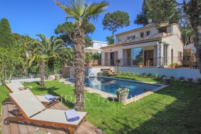 House to rent in CAP D'ANTIBES  - 4 rooms - 160 m&sup2; 