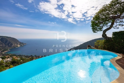 House for sale in EZE  - 5 rooms - 177 m&sup2; 