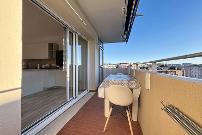 Apartment for sale in FRÉJUS  - 2 rooms - 47 m&sup2; 