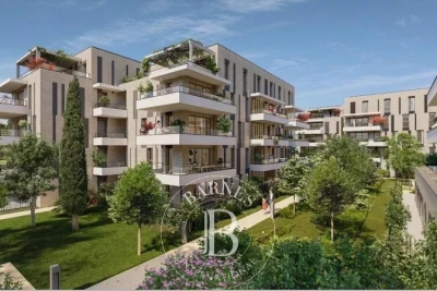 Apartment for sale in MARSEILLE 8EME  - 4 rooms - 150 m&sup2; 