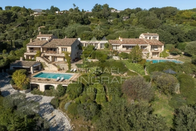 House for sale in ST-PAUL-DE-VENCE   - 650 m&sup2; 