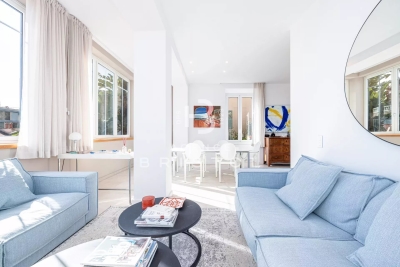 Apartment for sale in BEAULIEU-SUR-MER  - 3 rooms - 89 m&sup2; 