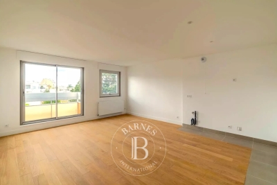 Apartment for sale in NEUILLY SUR SEINE  - 2 rooms - 49 m&sup2; 