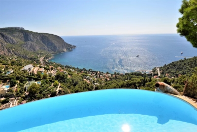 House for sale in EZE  - 7 rooms - 178 m&sup2; 