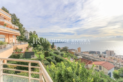 Apartment for sale in BEAUSOLEIL  - 3 rooms - 142 m&sup2; 