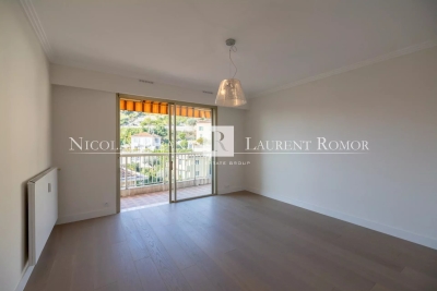 Apartment for sale in BEAULIEU-SUR-MER  - 2 rooms - 47 m&sup2; 