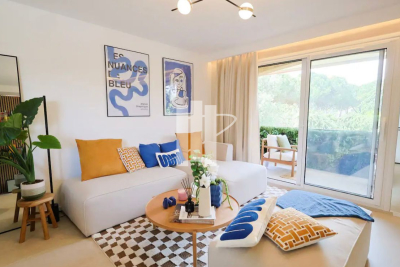 Apartment for sale in FRÉJUS  - 2 rooms - 47 m&sup2; 