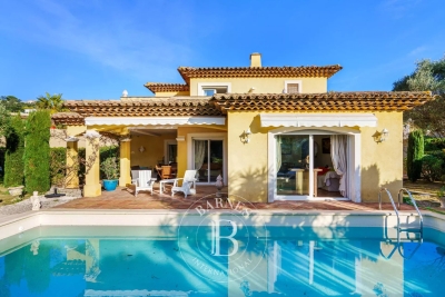 House for sale in STE-MAXIME  - 4 rooms - 192 m&sup2; 