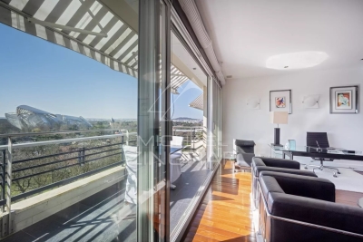 Apartment for sale in NEUILLY SUR SEINE  - 3 rooms - 98 m&sup2; 