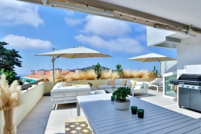 Apartment for sale in VILLEFRANCHE-SUR-MER  - 5 rooms - 134 m&sup2; 