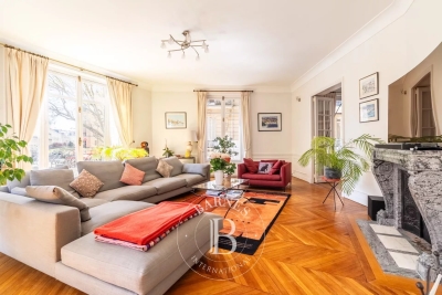 Apartment for sale in PARIS 16EME  - 7 rooms - 246 m&sup2; 