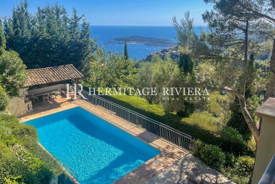 House for sale in EZE  - 7 rooms - 236 m&sup2; 