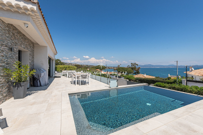 House for sale in LES ISSAMBRES  - 8 rooms - 169 m&sup2; 