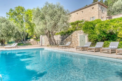 House for sale in GRASSE  - 12 rooms - 330 m&sup2; 
