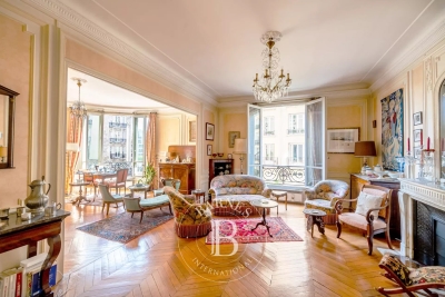 Apartment for sale in NEUILLY SUR SEINE  - 7 rooms - 196 m&sup2; 