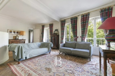 Apartment for sale in PARIS 7EME  - 4 rooms - 107 m&sup2; 
