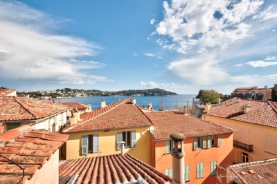 Apartment for sale in VILLEFRANCHE-SUR-MER  - 4 rooms - 67 m&sup2; 