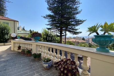 Apartment to rent in BEAULIEU-SUR-MER  - 3 rooms - 79 m&sup2; 
