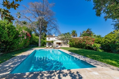 House for sale in CAP D'ANTIBES   - 425 m&sup2; 