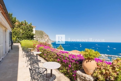 House for sale in BEAULIEU-SUR-MER  - 4 rooms - 180 m&sup2; 