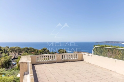 Apartment for sale in CAP-D'AIL  - 5 rooms - 130 m&sup2; 