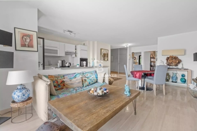 Apartment for sale in LE CANNET  - 4 rooms - 90 m&sup2; 