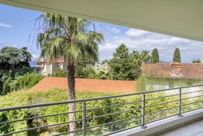 Apartment for sale in CANNES  - 3 rooms - 76 m&sup2; 