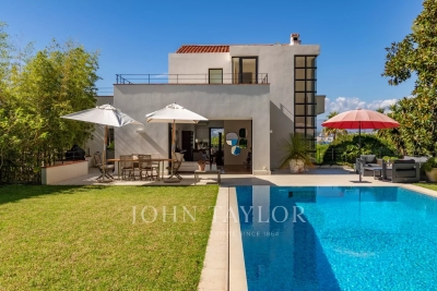 House for sale in CAP D'ANTIBES   - 320 m&sup2; 