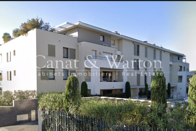 Apartment for sale in SIX-FOURS-LES-PLAGES  - 2 rooms - 35 m&sup2; 