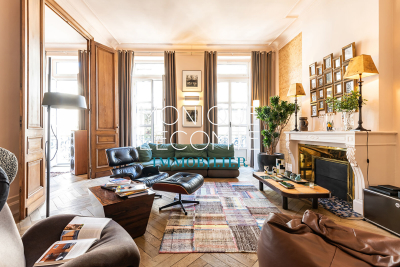 Apartment for sale in BORDEAUX  - 6 rooms - 213 m&sup2; 