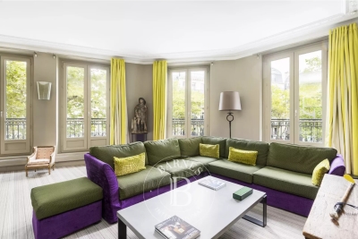 Apartment for sale in PARIS 6EME  - 4 rooms - 146 m&sup2; 