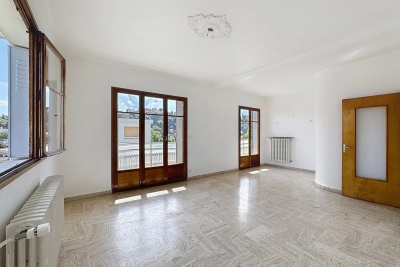 Apartment for sale in CAGNES-SUR-MER  - 4 rooms - 94 m&sup2; 