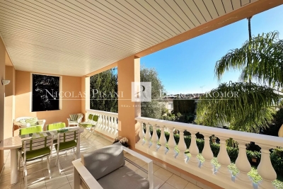 Apartment for sale in BEAULIEU-SUR-MER  - 3 rooms - 92 m&sup2; 