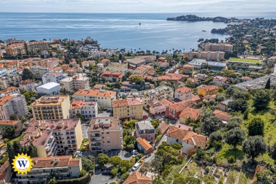 Apartment for sale in BEAULIEU-SUR-MER  - 2 rooms - 44 m&sup2; 