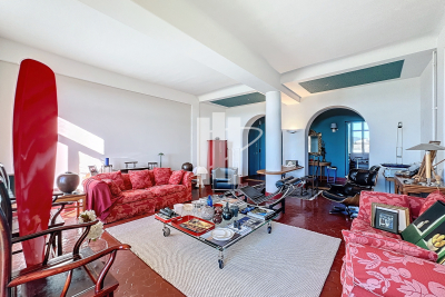 Apartment for sale in FRÉJUS  - 3 rooms - 135 m&sup2; 