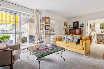 Apartment for sale in NEUILLY SUR SEINE  - 2 rooms - 63 m&sup2; 