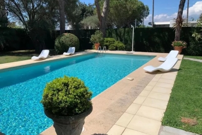 Apartment to rent in CAP D'ANTIBES  - 4 rooms  