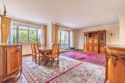 Apartment for sale in NEUILLY SUR SEINE  - 4 rooms - 91 m&sup2; 