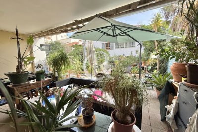 Apartment for sale in HYÈRES  - 2 rooms - 43 m&sup2; 