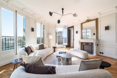 Apartment for sale in PARIS 16EME  - 7 rooms - 210 m&sup2; 
