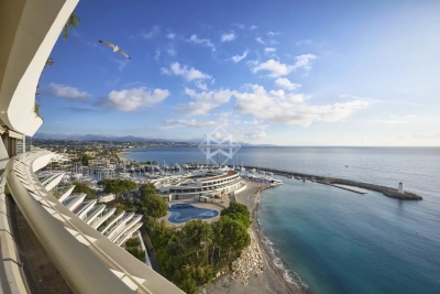 Apartment for sale in VILLENEUVE-LOUBET  - 3 rooms - 91 m&sup2; 