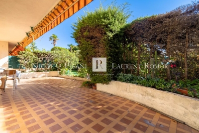 Apartment for sale in BEAULIEU-SUR-MER  - 3 rooms - 68 m&sup2; 