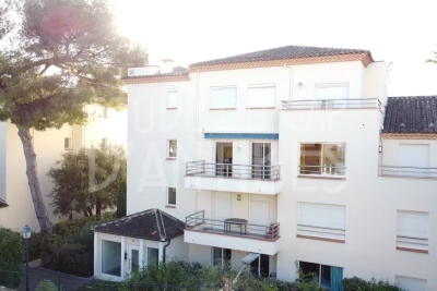 Apartment for sale in CAP D'ANTIBES  - 2 rooms - 43 m&sup2; 