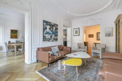 Apartment for sale in PARIS 17EME  - 5 rooms - 139 m&sup2; 