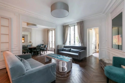 Apartment for sale in PARIS 17EME  - 4 rooms - 110 m&sup2; 