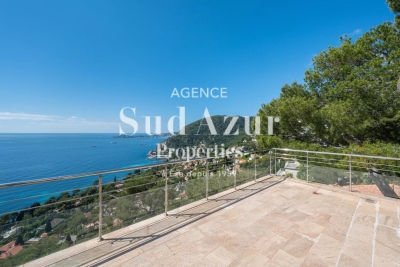Apartment for sale in EZE  - 6 rooms - 143 m&sup2; 